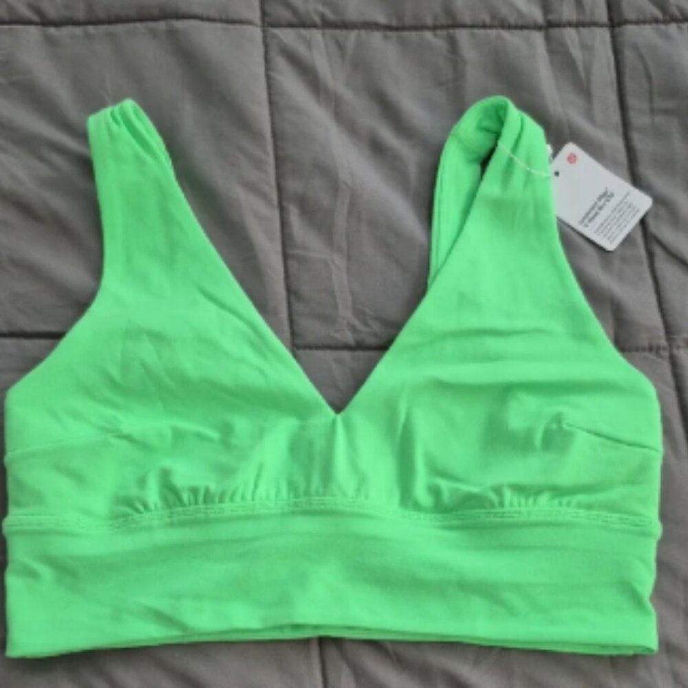 Lululemon Align V Neck Bra C/D In PIST